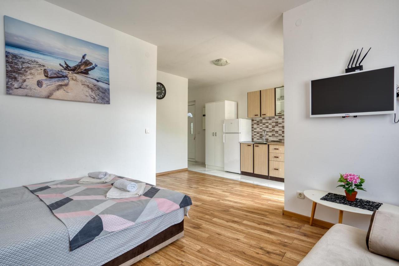 Apartmani Cukic Rafailovici Budva Ngoại thất bức ảnh