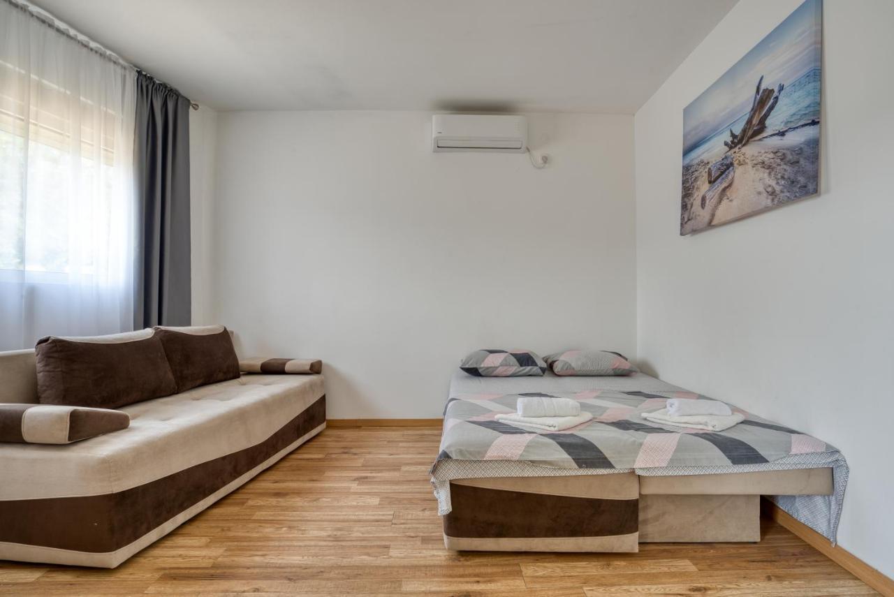 Apartmani Cukic Rafailovici Budva Ngoại thất bức ảnh