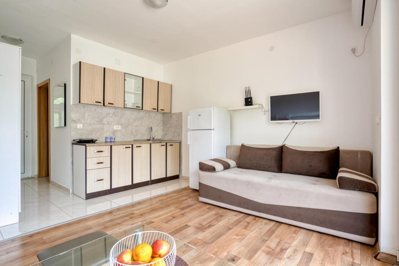 Apartmani Cukic Rafailovici Budva Ngoại thất bức ảnh