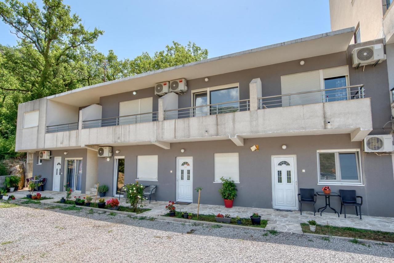 Apartmani Cukic Rafailovici Budva Ngoại thất bức ảnh